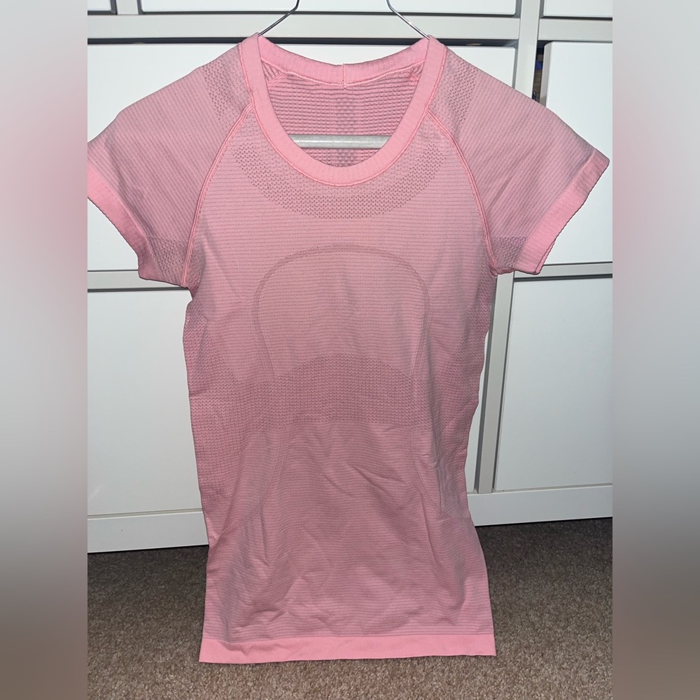 Lululemon Swiftly Tech Short Sleeve Shirt